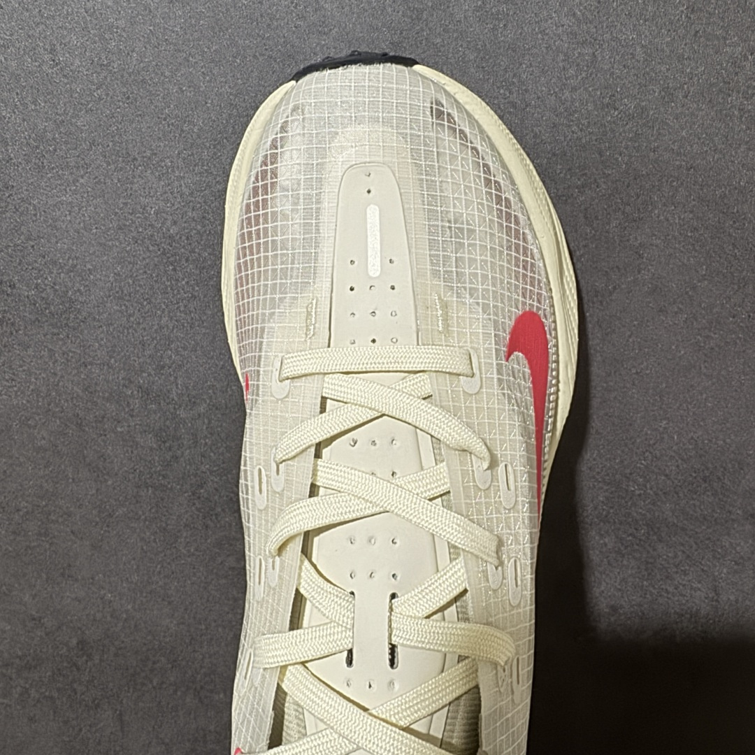 图片[5]-【公司级】Nike Ava X 耐克 舒适百搭耐磨低帮 休闲跑步鞋 采用轻盈的机能型织物鞋面 专为四季穿着而设计 流线型TPU包覆结构带来稳固贴合感 简约风橡胶外底具备出色排水性能和强劲抓地力 鞋身穿插的打孔赛道条纹灵感源自经典跑鞋 兼具舒适感与透气性 反光细节点缀其间 为都市夜行增添一份醒目与安全 货号： HM9697-013 尺码：36-45没半码-选品中心