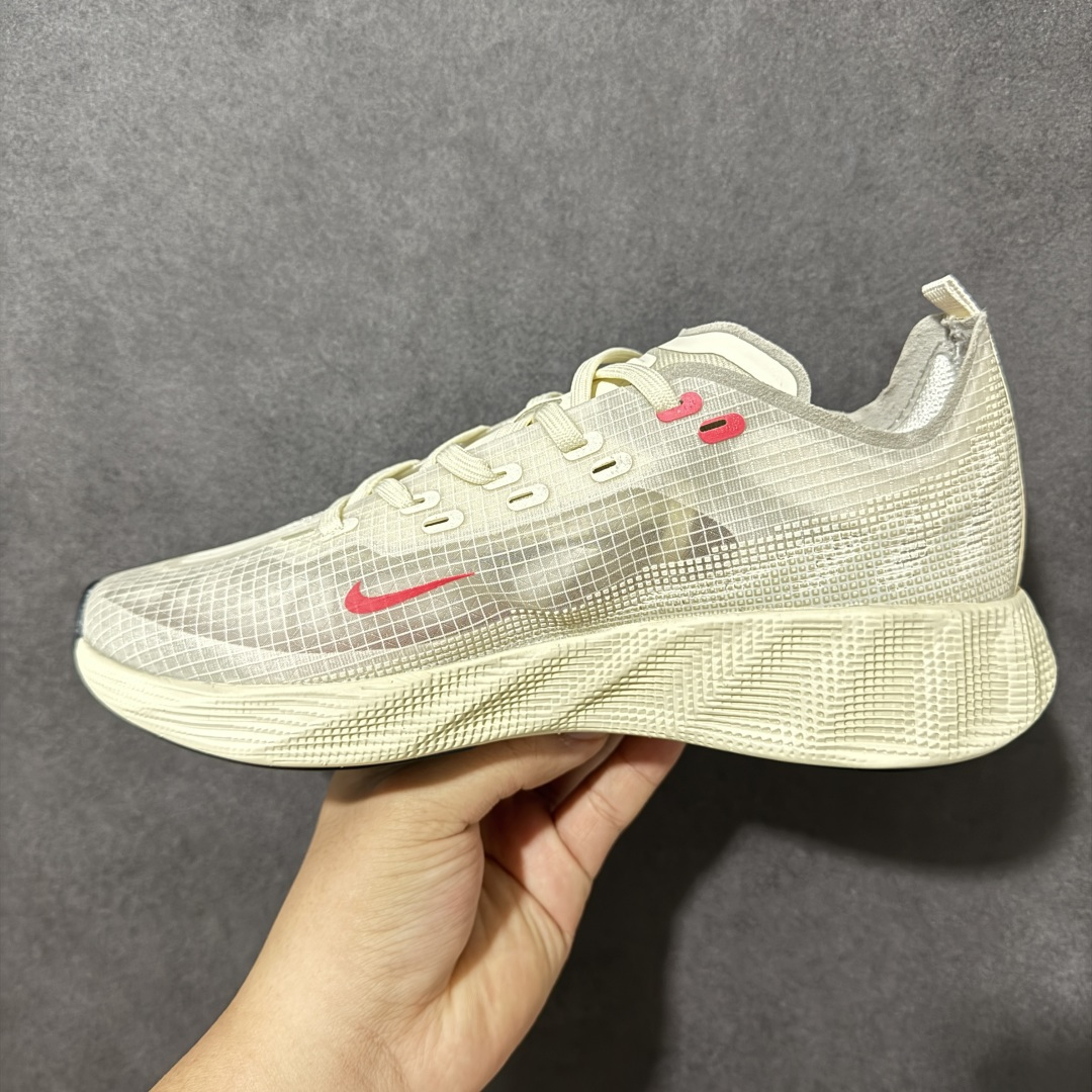 图片[2]-【公司级】Nike Ava X 耐克 舒适百搭耐磨低帮 休闲跑步鞋 采用轻盈的机能型织物鞋面 专为四季穿着而设计 流线型TPU包覆结构带来稳固贴合感 简约风橡胶外底具备出色排水性能和强劲抓地力 鞋身穿插的打孔赛道条纹灵感源自经典跑鞋 兼具舒适感与透气性 反光细节点缀其间 为都市夜行增添一份醒目与安全 货号： HM9697-013 尺码：36-45没半码-选品中心