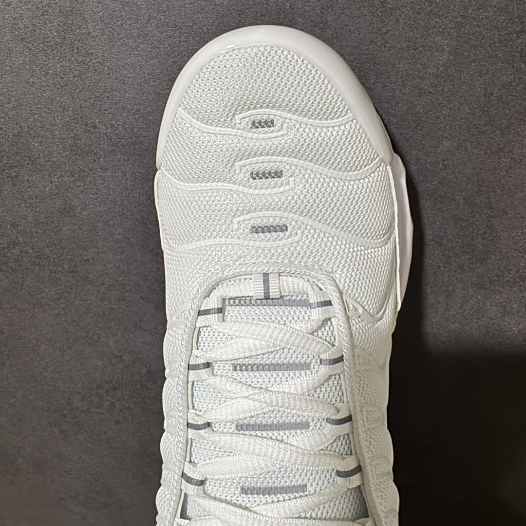 图片[5]-【公司级】NK Air Max Plus TN 复古气垫跑鞋 大厂出品 多道QC标准品控质检 整体配色采用撞色妆点 鞋面网眼布和皮革材质打造 中底搭载 Air Max 科技 保证了日常穿着的缓震性！鞋垫处和鞋后跟印有 TN 字样 彰显鞋款身份 货号：604133-139 尺码：36-45没半码-选品中心