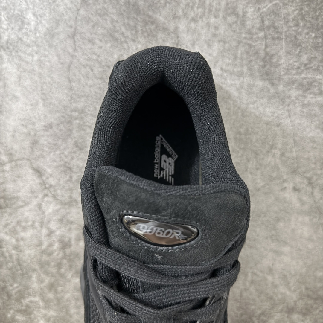 图片[8]-【公司级】New Balance NB 9060 复古单品 鞋款灵感源自设计师本人对夏日的怀日回忆。鞋面大身由空间双格及磨砂鞋面拼接而生，配以柔和、温暖的粉橘色调，夏日氛围拉满采用大面积网眼以及麂皮材质覆盖鞋身，还原经典气质。搭载ABZORB避震科技，由泡沫聚酯制成，上脚可以有效减少由鞋底反弹对身体及双腿的冲击 货号：U90602HA 尺码：36 37 37.5 38 38.5 39.5 40 40.5 41.5 42 42.5 43 44 45-选品中心