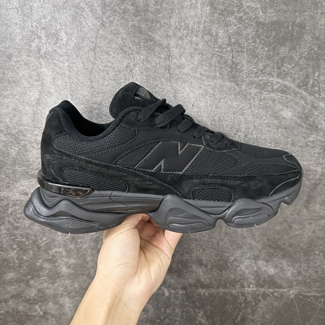 【公司级】New Balance NB 9060 复古单品 鞋款灵感源自设计师本人对夏日的怀日回忆。鞋面大身由空间双格及磨砂鞋面拼接而生，配以柔和、温暖的粉橘色调，夏日氛围拉满采用大面积网眼以及麂皮材质覆盖鞋身，还原经典气质。搭载ABZORB避震科技，由泡沫聚酯制成，上脚可以有效减少由鞋底反弹对身体及双腿的冲击 货号：U90602HA 尺码：36 37 37.5 38 38.5 39.5 40 40.5 41.5 42 42.5 43 44 45-选品中心