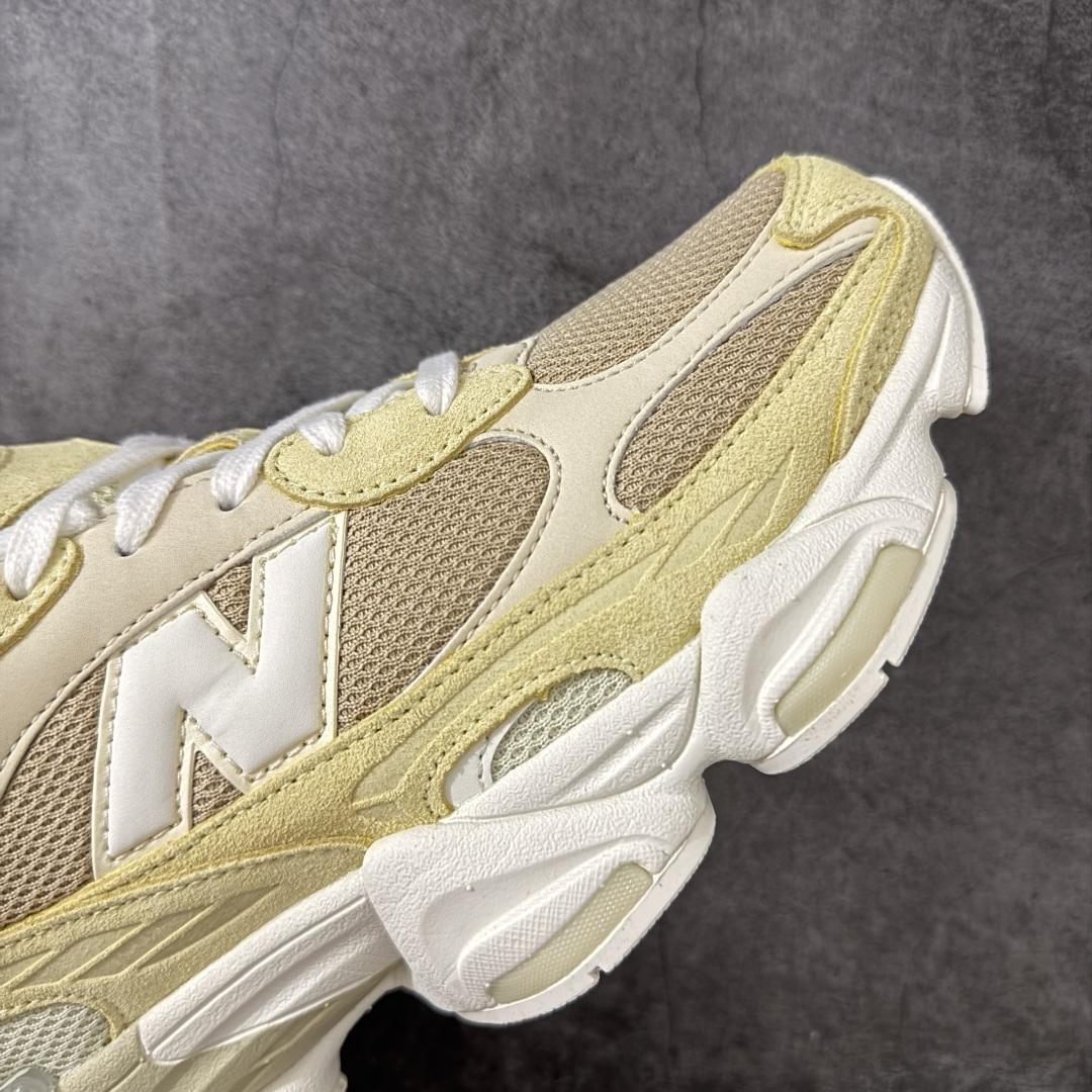 图片[6]-【纯原版】 New Balance NB9060 联名款 复古休闲运动慢跑鞋 U906041H 全套原楦原纸板原厂数据开发 进口三明治网面 原装进口翻毛皮料正确绒感卡色 正确中底拉帮中底网布细节 原厂标裁 带紫光防伪 定制后跟透明水晶模块 冲裁组合 大底贴合程度胶水上色把控完美 整洁度挑战全网艺术家 多道序QC把关品质完善 匠心打造 耗时两个月开发完成 工艺极其复杂难度可想而知 新开独立私模大底 全网唯一正确六层组合大底 高端零售专供产物 尺码：36-46.5-选品中心