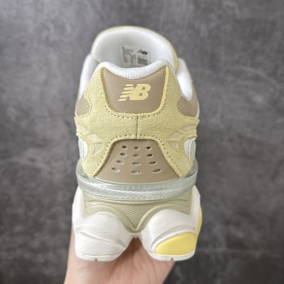 图片[4]-【纯原版】 New Balance NB9060 联名款 复古休闲运动慢跑鞋 U906041H 全套原楦原纸板原厂数据开发 进口三明治网面 原装进口翻毛皮料正确绒感卡色 正确中底拉帮中底网布细节 原厂标裁 带紫光防伪 定制后跟透明水晶模块 冲裁组合 大底贴合程度胶水上色把控完美 整洁度挑战全网艺术家 多道序QC把关品质完善 匠心打造 耗时两个月开发完成 工艺极其复杂难度可想而知 新开独立私模大底 全网唯一正确六层组合大底 高端零售专供产物 尺码：36-46.5-选品中心