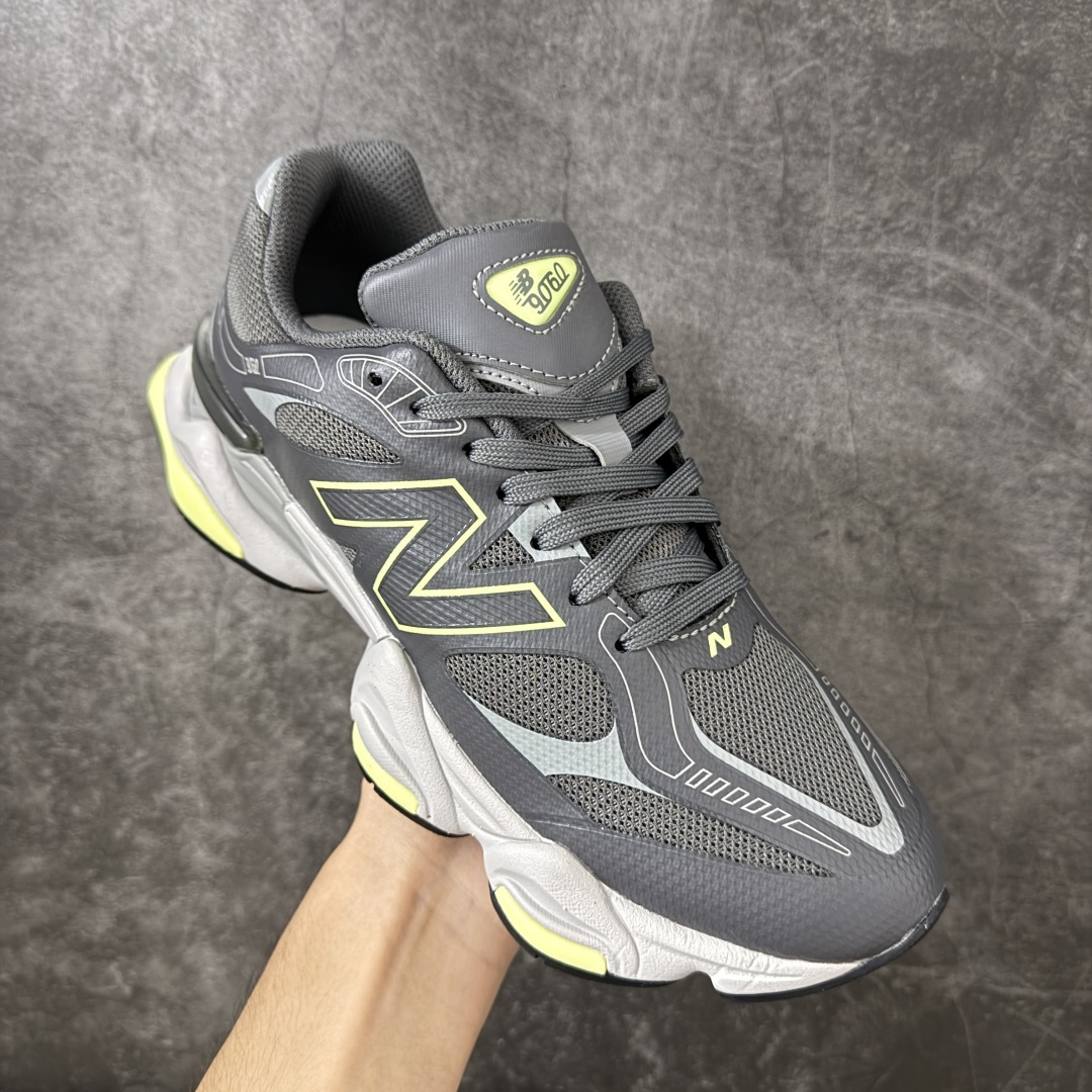 图片[3]-【纯原版】 New Balance NB9060 联名款 复古休闲运动慢跑鞋 U906041H 全套原楦原纸板原厂数据开发 进口三明治网面 原装进口翻毛皮料正确绒感卡色 正确中底拉帮中底网布细节 原厂标裁 带紫光防伪 定制后跟透明水晶模块 冲裁组合 大底贴合程度胶水上色把控完美 整洁度挑战全网艺术家 多道序QC把关品质完善 匠心打造 耗时两个月开发完成 工艺极其复杂难度可想而知 新开独立私模大底 全网唯一正确六层组合大底 高端零售专供产物 尺码：36-46.5-选品中心