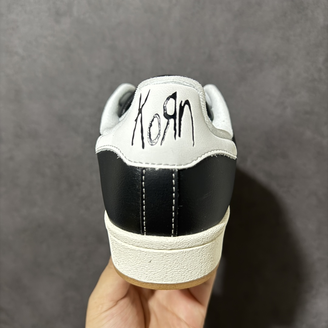 图片[4]-【公司级】Korn x AD Originals Superstar 联名黑白贝壳头 原装公司级实拍 采用全新头层拼接皮革材质 后跟采用特色3D立体印字 渠道正品订单 诠释市场最高工艺水平 全鞋进口头层皮料打造。区别市面普通真标版本，进出专柜无压力 货号：IH1313 尺码：35.5 36 36.5 37 38 38.5 39 40 40.5 41 42 42.5 43 44-选品中心