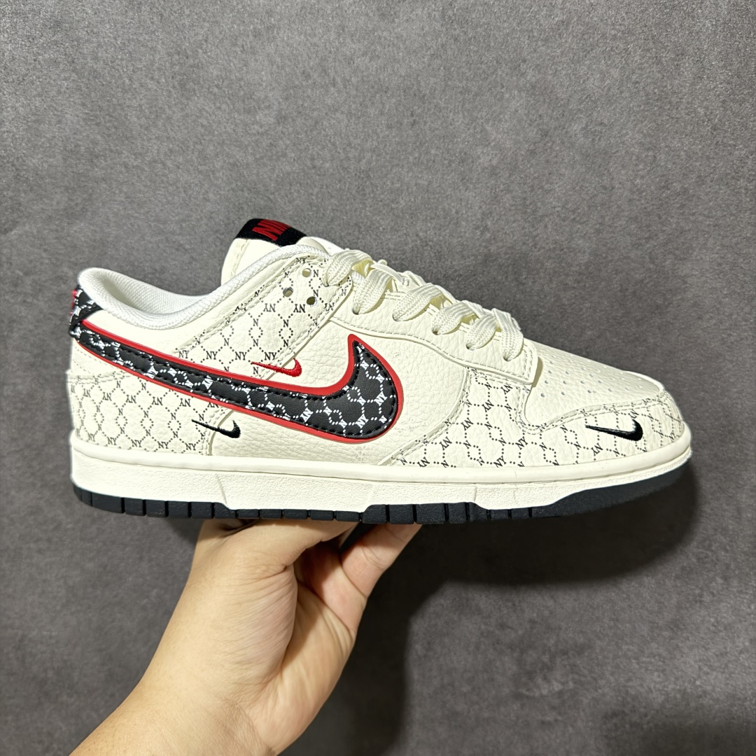 【定制版】Nike X NY满色黑红 Dunk定制联名洋基队 男女同款 尺码：36-46 带半码 货号：HS1024-002-选品中心