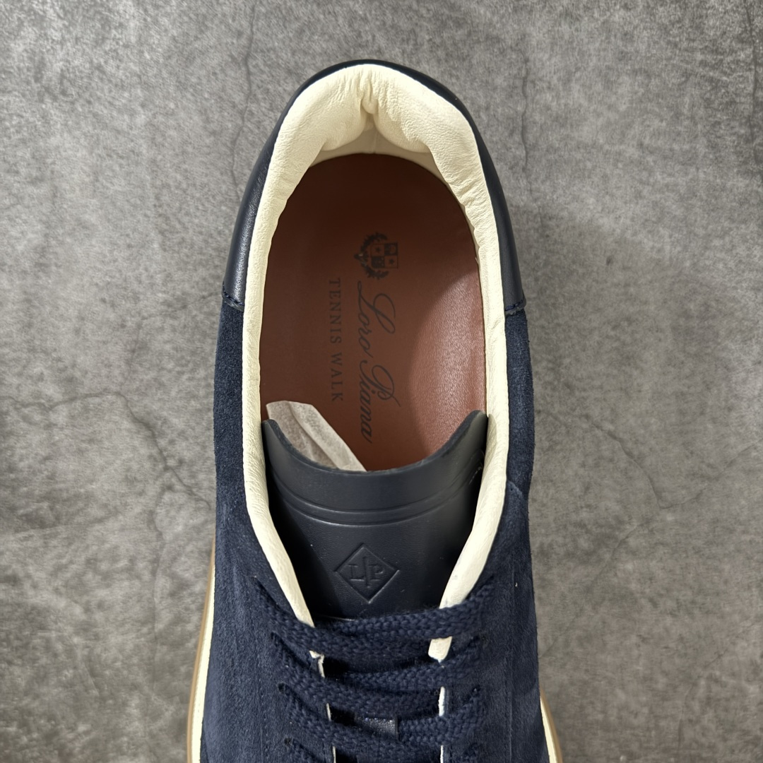 图片[8]-【佛山超A版】Loro Piana LP Tennis Walk Low 生活系列低帮复古百搭德训风休闲运动板鞋 意大利顶级奢侈品牌·诺悠翩雅 这款新款绒面革网球鞋采用超低帮设计 适合全年穿着 并具有防水性能 包边鞋底营造轻松迷人的色彩组合 将功能性与低调个性风格和谐融合 打造都市着装的理想鞋履选择 鞋跟处饰以Kummel色嵌片 柔软小牛皮鞋舌 压印LP徽标 棉质鞋带材质 鞋面：牛剖层绒面革 鞋底：橡胶 衬里：牛皮革 尺码：35 36 37 38 39 40 41 42 43 44 45-选品中心
