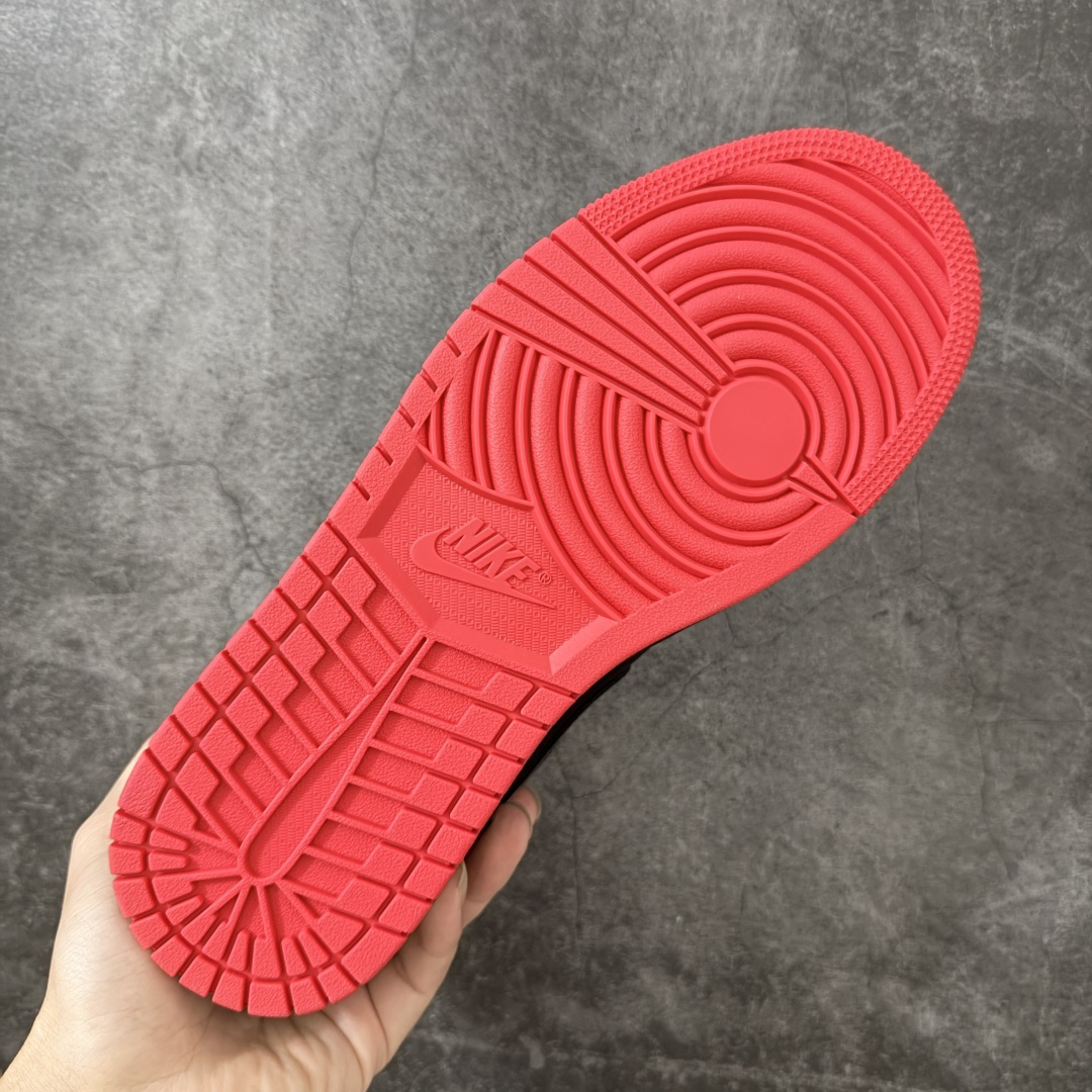 图片[9]-【K版后跟漆皮】Air Jordan 1 Low \”Gina\” 低帮 黑红 AJ1 乔丹1代 低邦 黑红 鞋身整体以黑色皮革打造，搭配黑色漆皮框架覆盖层，使鞋款十分百搭；鞋身两侧Swoosh Logo采用黑色漆皮点缀，黑色鞋舌上Jumpman Logo刺绣以红色呈现，后跟Wings Logo使用红色妆点，最后以b黑色中底搭配红色橡胶外底完善整体设计收尾。 货号：DD1660-001 尺码：36 36.5 37.5 38 38.5 39 40 40.5 41 42 42.5 43 44 44.5 45 46 47-选品中心