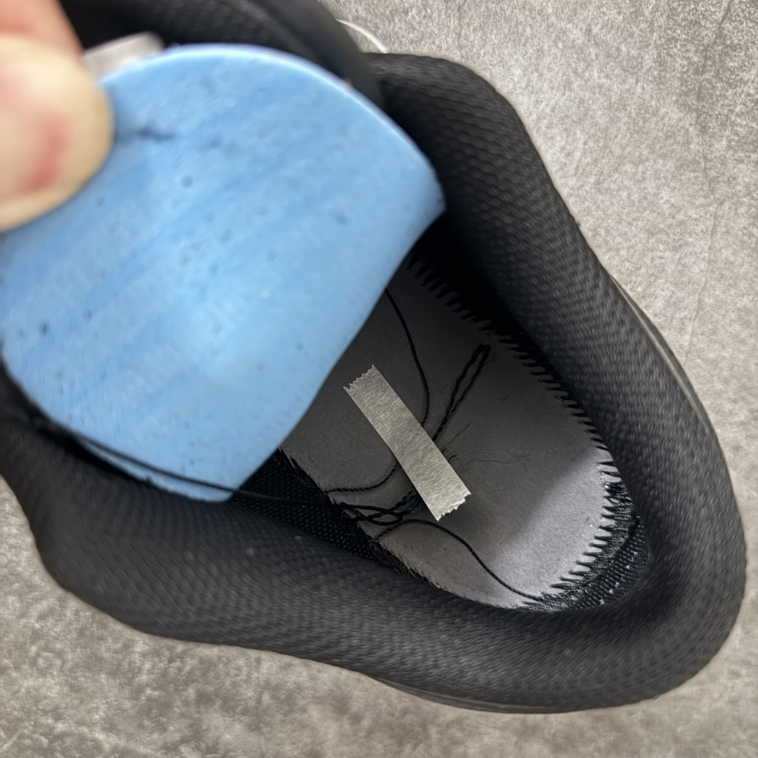 图片[11]-【K版后跟漆皮】Air Jordan 1 Low \”Gina\” 低帮 黑红 AJ1 乔丹1代 低邦 黑红 鞋身整体以黑色皮革打造，搭配黑色漆皮框架覆盖层，使鞋款十分百搭；鞋身两侧Swoosh Logo采用黑色漆皮点缀，黑色鞋舌上Jumpman Logo刺绣以红色呈现，后跟Wings Logo使用红色妆点，最后以b黑色中底搭配红色橡胶外底完善整体设计收尾。 货号：DD1660-001 尺码：36 36.5 37.5 38 38.5 39 40 40.5 41 42 42.5 43 44 44.5 45 46 47-选品中心