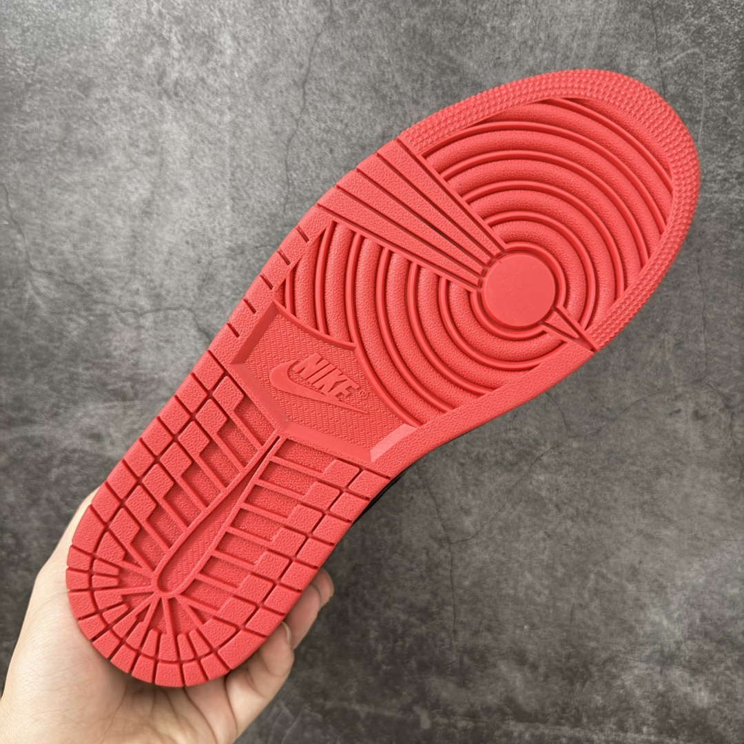 图片[9]-【K版后跟荔枝皮】Air Jordan 1 Low \”Gina\” 低帮 黑红 AJ1 乔丹1代 低邦 黑红 鞋身整体以黑色皮革打造，搭配黑色漆皮框架覆盖层，使鞋款十分百搭；鞋身两侧Swoosh Logo采用黑色漆皮点缀，黑色鞋舌上Jumpman Logo刺绣以红色呈现，后跟Wings Logo使用红色妆点，最后以b黑色中底搭配红色橡胶外底完善整体设计收尾。 货号：DD1660-001 尺码：36 36.5 37.5 38 38.5 39 40 40.5 41 42 42.5 43 44 44.5 45 46 47-选品中心
