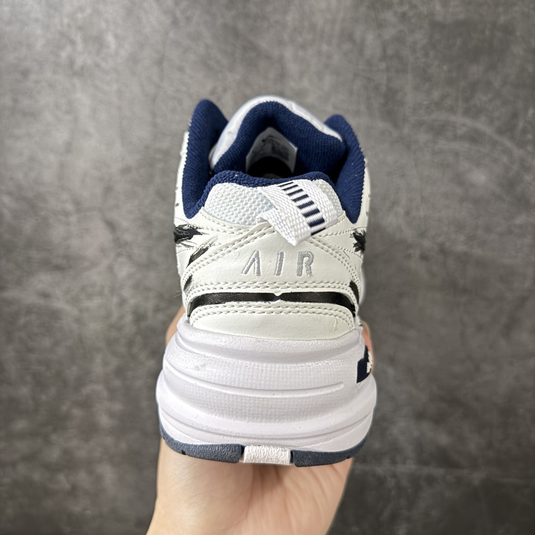 耐克 Nike Air Monarch IV男女子训练鞋厚底老爹鞋休闲复古运动鞋。Nike Air Monarch IV