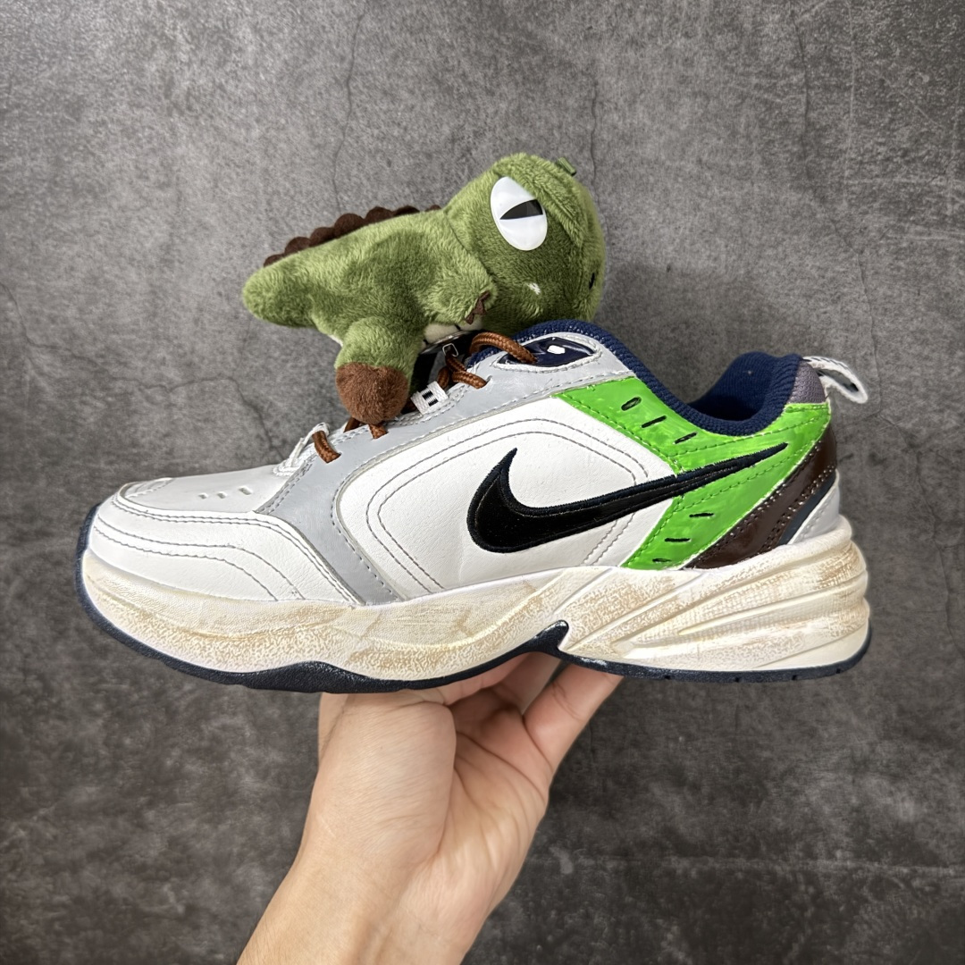 图片[2]-【手绘定制版】耐克 Nike Air Monarch IV男女子训练鞋厚底老爹鞋休闲复古运动鞋。Nike Air Monarch IV 运动鞋为你打造出众的训练装备，耐穿鞋面提供有效支撑。轻盈泡绵结合 Nike Air 缓震配置，塑就舒适非凡的迈步体验。皮革、合成材质与织物组合鞋面，塑就经典外观，经久耐穿，全掌内嵌式 Air 缓震配置，缔造出众缓震体验，舒适非凡，支撑力强，硬质橡胶外底经久耐穿，提供可驾驭多种地面的出众抓地力。 货号：DH3158-101 尺码：36 36.5 37.5 38 38.5 39 40 40.5 41 42 42.5 43 44 45-选品中心