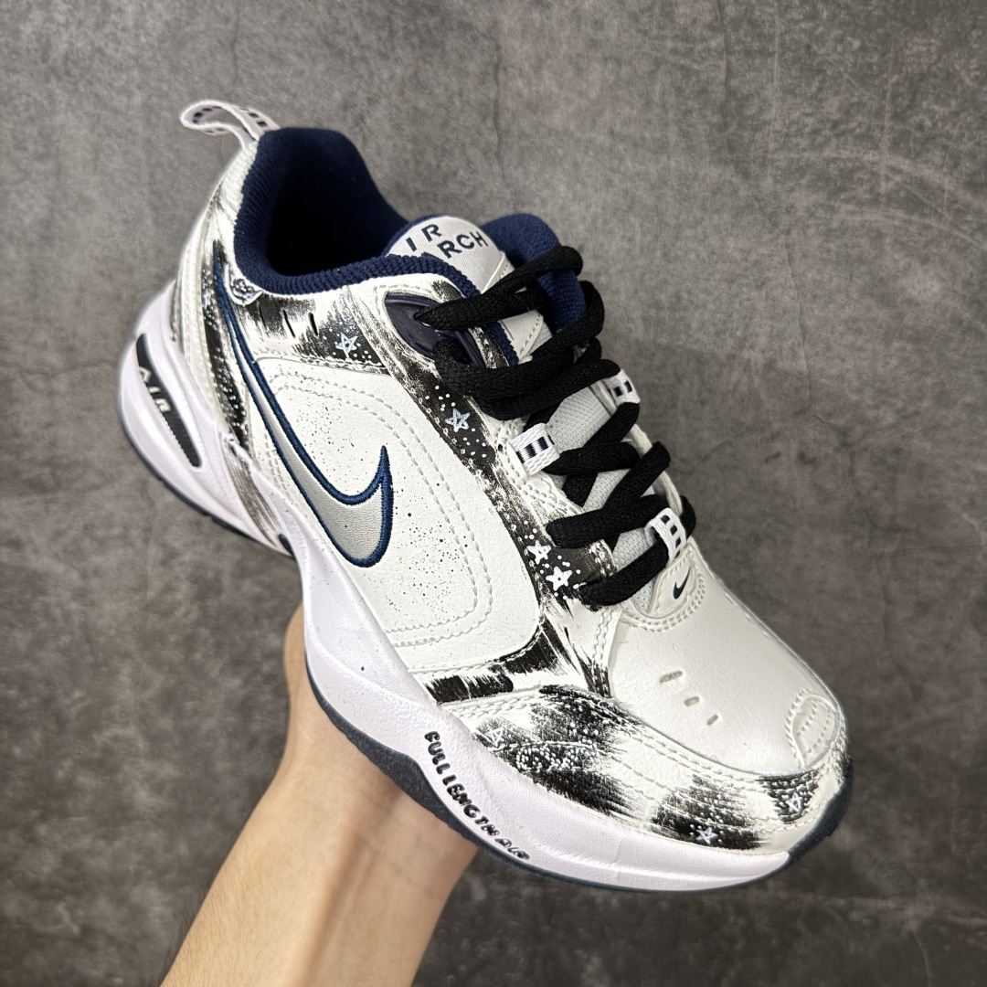 图片[3]-【手绘定制版】耐克 Nike Air Monarch IV男女子训练鞋厚底老爹鞋休闲复古运动鞋。Nike Air Monarch IV 运动鞋为你打造出众的训练装备，耐穿鞋面提供有效支撑。轻盈泡绵结合 Nike Air 缓震配置，塑就舒适非凡的迈步体验。皮革、合成材质与织物组合鞋面，塑就经典外观，经久耐穿，全掌内嵌式 Air 缓震配置，缔造出众缓震体验，舒适非凡，支撑力强，硬质橡胶外底经久耐穿，提供可驾驭多种地面的出众抓地力。 货号：415445-102 尺码：36 36.5 37.5 38 38.5 39 40 40.5 41 42 42.5 43 44 45-选品中心