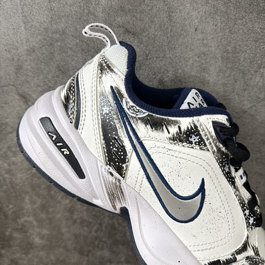 图片[7]-【手绘定制版】耐克 Nike Air Monarch IV男女子训练鞋厚底老爹鞋休闲复古运动鞋。Nike Air Monarch IV 运动鞋为你打造出众的训练装备，耐穿鞋面提供有效支撑。轻盈泡绵结合 Nike Air 缓震配置，塑就舒适非凡的迈步体验。皮革、合成材质与织物组合鞋面，塑就经典外观，经久耐穿，全掌内嵌式 Air 缓震配置，缔造出众缓震体验，舒适非凡，支撑力强，硬质橡胶外底经久耐穿，提供可驾驭多种地面的出众抓地力。 货号：415445-102 尺码：36 36.5 37.5 38 38.5 39 40 40.5 41 42 42.5 43 44 45-选品中心
