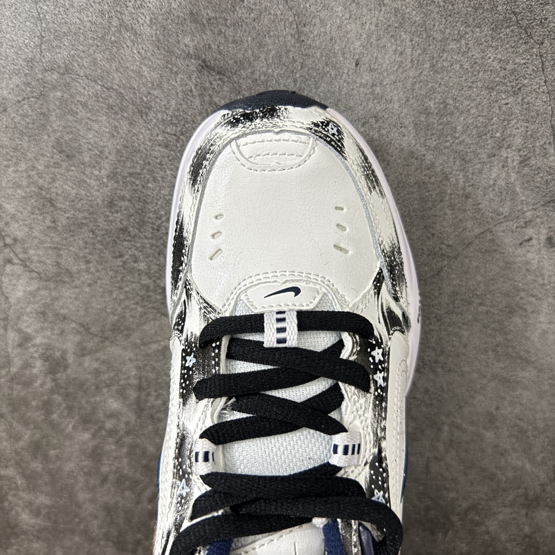 图片[5]-【手绘定制版】耐克 Nike Air Monarch IV男女子训练鞋厚底老爹鞋休闲复古运动鞋。Nike Air Monarch IV 运动鞋为你打造出众的训练装备，耐穿鞋面提供有效支撑。轻盈泡绵结合 Nike Air 缓震配置，塑就舒适非凡的迈步体验。皮革、合成材质与织物组合鞋面，塑就经典外观，经久耐穿，全掌内嵌式 Air 缓震配置，缔造出众缓震体验，舒适非凡，支撑力强，硬质橡胶外底经久耐穿，提供可驾驭多种地面的出众抓地力。 货号：415445-102 尺码：36 36.5 37.5 38 38.5 39 40 40.5 41 42 42.5 43 44 45-选品中心