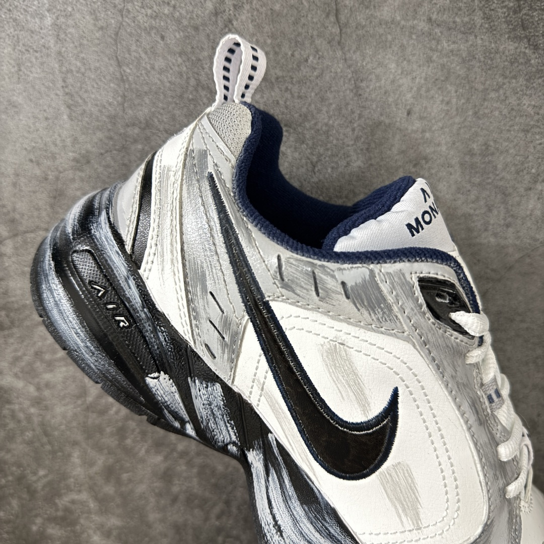 图片[7]-【手绘定制版】耐克 Nike Air Monarch IV男女子训练鞋厚底老爹鞋休闲复古运动鞋。Nike Air Monarch IV 运动鞋为你打造出众的训练装备，耐穿鞋面提供有效支撑。轻盈泡绵结合 Nike Air 缓震配置，塑就舒适非凡的迈步体验。皮革、合成材质与织物组合鞋面，塑就经典外观，经久耐穿，全掌内嵌式 Air 缓震配置，缔造出众缓震体验，舒适非凡，支撑力强，硬质橡胶外底经久耐穿，提供可驾驭多种地面的出众抓地力。 货号：415445-102 尺码：36 36.5 37.5 38 38.5 39 40 40.5 41 42 42.5 43 44 45-选品中心