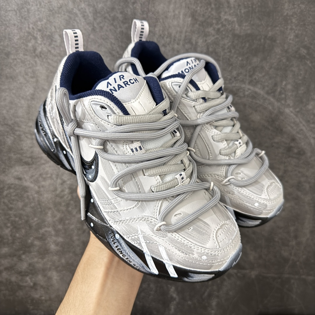 图片[7]-【手绘定制版】耐克 Nike Air Monarch IV男女子训练鞋厚底老爹鞋休闲复古运动鞋。Nike Air Monarch IV 运动鞋为你打造出众的训练装备，耐穿鞋面提供有效支撑。轻盈泡绵结合 Nike Air 缓震配置，塑就舒适非凡的迈步体验。皮革、合成材质与织物组合鞋面，塑就经典外观，经久耐穿，全掌内嵌式 Air 缓震配置，缔造出众缓震体验，舒适非凡，支撑力强，硬质橡胶外底经久耐穿，提供可驾驭多种地面的出众抓地力。 货号：415445-102 尺码：36 36.5 37.5 38 38.5 39 40 40.5 41 42 42.5 43 44 45-选品中心