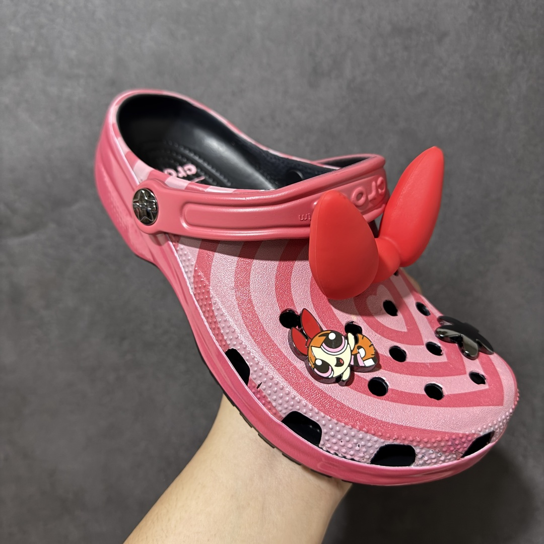 图片[3]-【纯原版】The Powerpuff Girls x Crocs 卡骆驰 飞天小女警联名 沙滩洞洞鞋 凉鞋拖鞋 全新莞产高端品质鞋底可增高2CM 鞋面更加耐用易清洗 该鞋款轻盈舒适 尺码：M4（36-37）M5（37-38）M6（38-39）M7(39-40）-选品中心