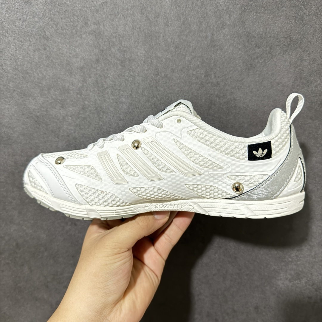 图片[2]-【公司ZH版】Adidas Adizero PR Sftm 联名款 阿迪低帮休闲生活鞋  #原楦纸板数据开发 鞋身采用网眼+TPU材质，大面TPU1.0​厚度，耐磨防撕裂面料和TPU后跟结构，金属铆钉点缀鞋面，搭配织物内里，舒适妥帖。双密度大底设计，更具稳定性。细节处理无敌。 货号：HP3529  尺码：36-45-选品中心