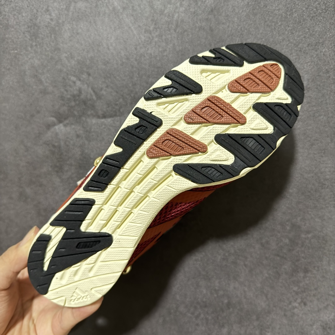 图片[9]-【公司ZH版】Adidas Adizero PR Sftm 联名款 阿迪低帮休闲生活鞋  #原楦纸板数据开发 鞋身采用网眼+TPU材质，大面TPU1.0​厚度，耐磨防撕裂面料和TPU后跟结构，金属铆钉点缀鞋面，搭配织物内里，舒适妥帖。双密度大底设计，更具稳定性。细节处理无敌。 货号：HP3522  尺码：36-45-选品中心