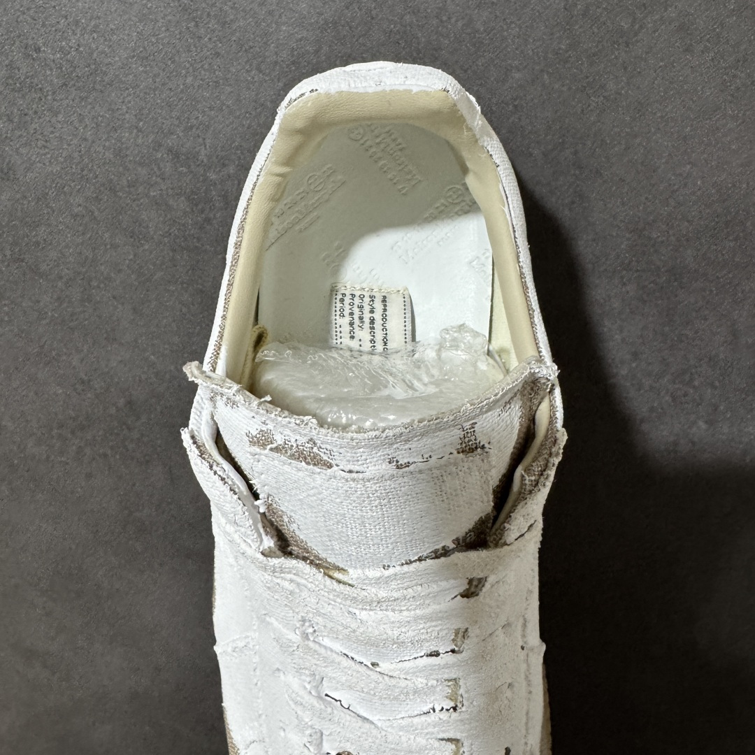 图片[6]-【YH版本】​Maison Margiela MM6梅森马吉拉Replica 休闲低帮德训鞋 性价比跑量 高端工艺盒 原盒配件 采用布面和皮革拼接，橡胶底耐磨防滑，打造欧美时尚。该鞋款的外观设计走在时尚前沿，其独特的风格款式构成了品牌身份重要的一部分。 尺码： 35 36 37 38 39 40 41 42 43 44 45 46-选品中心