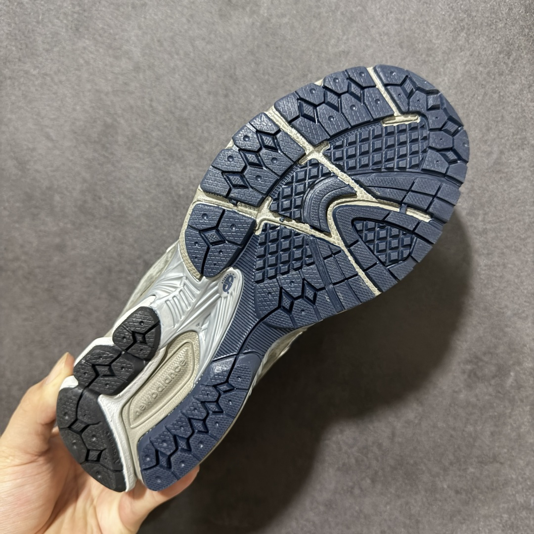 图片[9]-【性价比跑量】New Balance NB2002系列 男女休闲慢跑鞋 ML2002RA 必备的时髦单品之一 延续了经典科技 升级版N-ERGY缓震物料机能与材质上脚太舒适了 鞋面的柔软麂皮搭配尼龙网布 特别透气而且还复古感 不管是搭配牛仔裤还工装裤都是百搭！小红书众多博主上脚推荐！ 尺码：36 36.5 37 37.5 38 38.5 39.5 40 40.5 41.5 42 42.5 43 44 45-选品中心