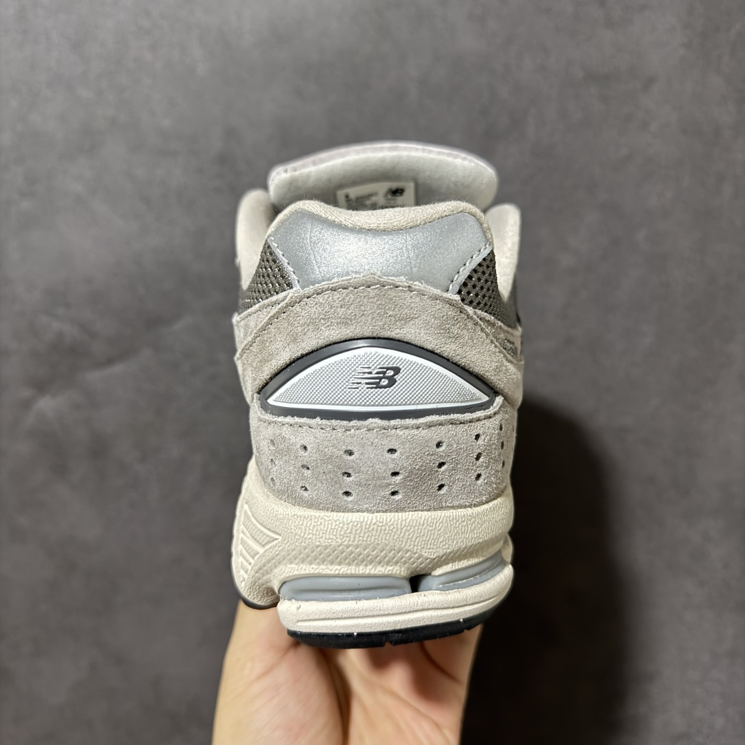 图片[4]-【性价比跑量】New Balance NB2002系列 男女休闲慢跑鞋 ML2002RC 必备的时髦单品之一 延续了经典科技 升级版N-ERGY缓震物料机能与材质上脚太舒适了 鞋面的柔软麂皮搭配尼龙网布 特别透气而且还复古感 不管是搭配牛仔裤还工装裤都是百搭！小红书众多博主上脚推荐！ 尺码：36 36.5 37 37.5 38 38.5 39.5 40 40.5 41.5 42 42.5 43 44 45-选品中心
