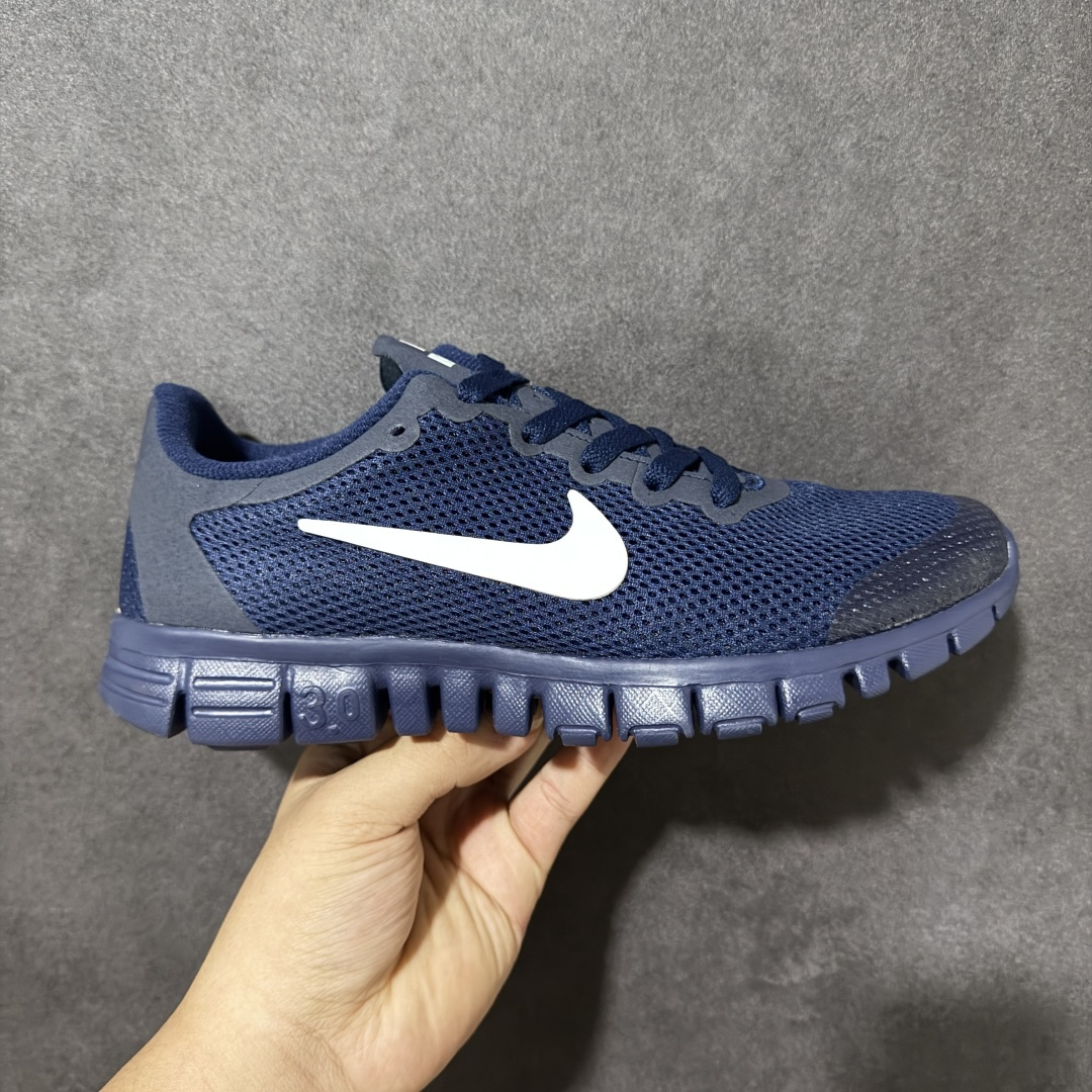 图片[9]-【奥莱订单】NIKE FREE 3.0 赤足跑步鞋 质感新焕升级，专为短打跑造#鞋如面袜般子柔贴软合，结合性弹沙线，赋双予足众出的紧包密覆效果。 货号 354574-068 尺码：36-45-选品中心