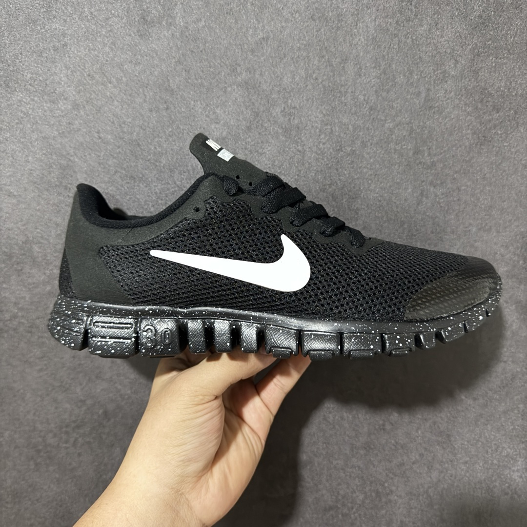 图片[12]-【奥莱订单】NIKE FREE 3.0 赤足跑步鞋 质感新焕升级，专为短打跑造#鞋如面袜般子柔贴软合，结合性弹沙线，赋双予足众出的紧包密覆效果。 货号 354574-068 尺码：36-45-选品中心