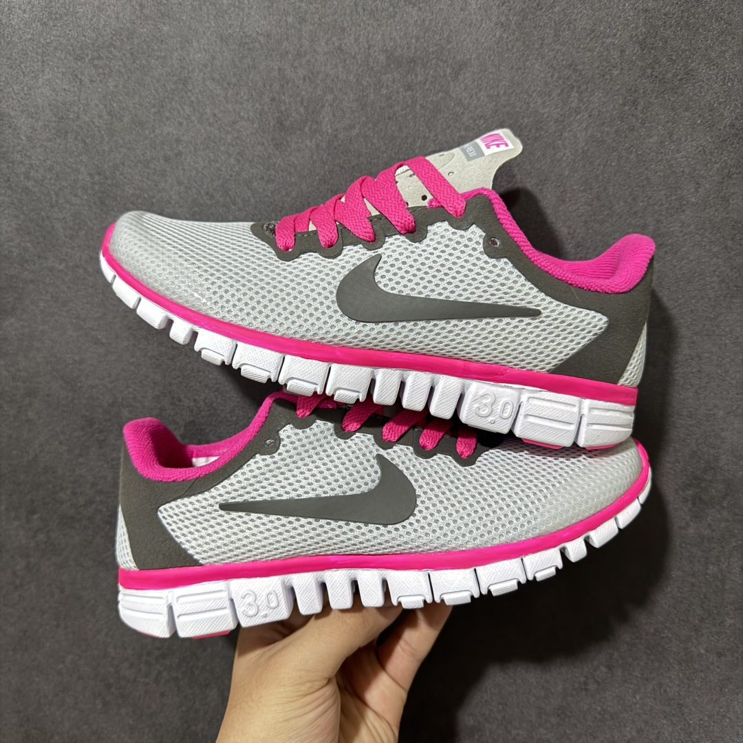 图片[7]-【奥莱订单】NIKE FREE 3.0 赤足跑步鞋 质感新焕升级，专为短打跑造#鞋如面袜般子柔贴软合，结合性弹沙线，赋双予足众出的紧包密覆效果。 货号 354574-068 尺码：36-45-选品中心