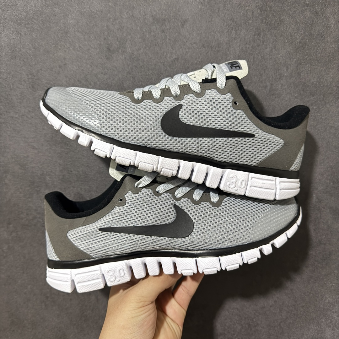 图片[14]-【奥莱订单】NIKE FREE 3.0 赤足跑步鞋 质感新焕升级，专为短打跑造#鞋如面袜般子柔贴软合，结合性弹沙线，赋双予足众出的紧包密覆效果。 货号 354574-068 尺码：36-45-选品中心