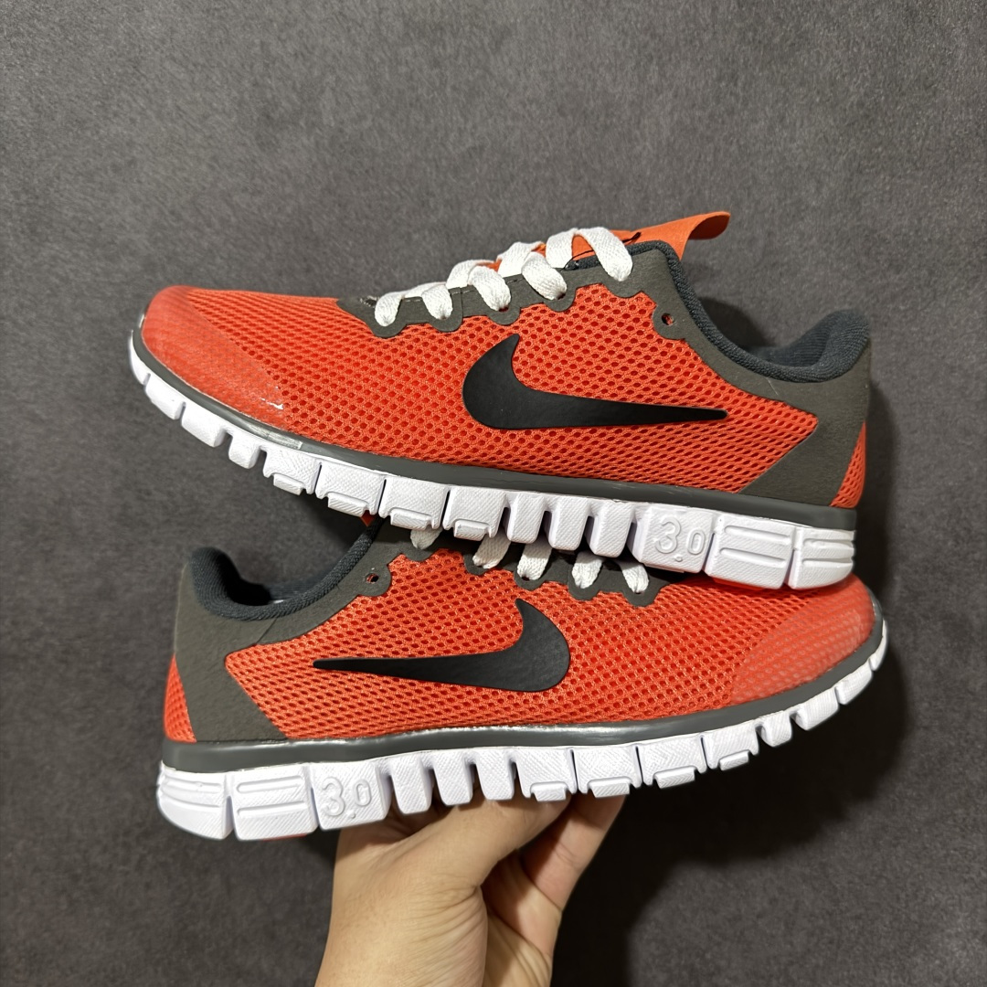 图片[13]-【奥莱订单】NIKE FREE 3.0 赤足跑步鞋 质感新焕升级，专为短打跑造#鞋如面袜般子柔贴软合，结合性弹沙线，赋双予足众出的紧包密覆效果。 货号 354574-068 尺码：36-45-选品中心