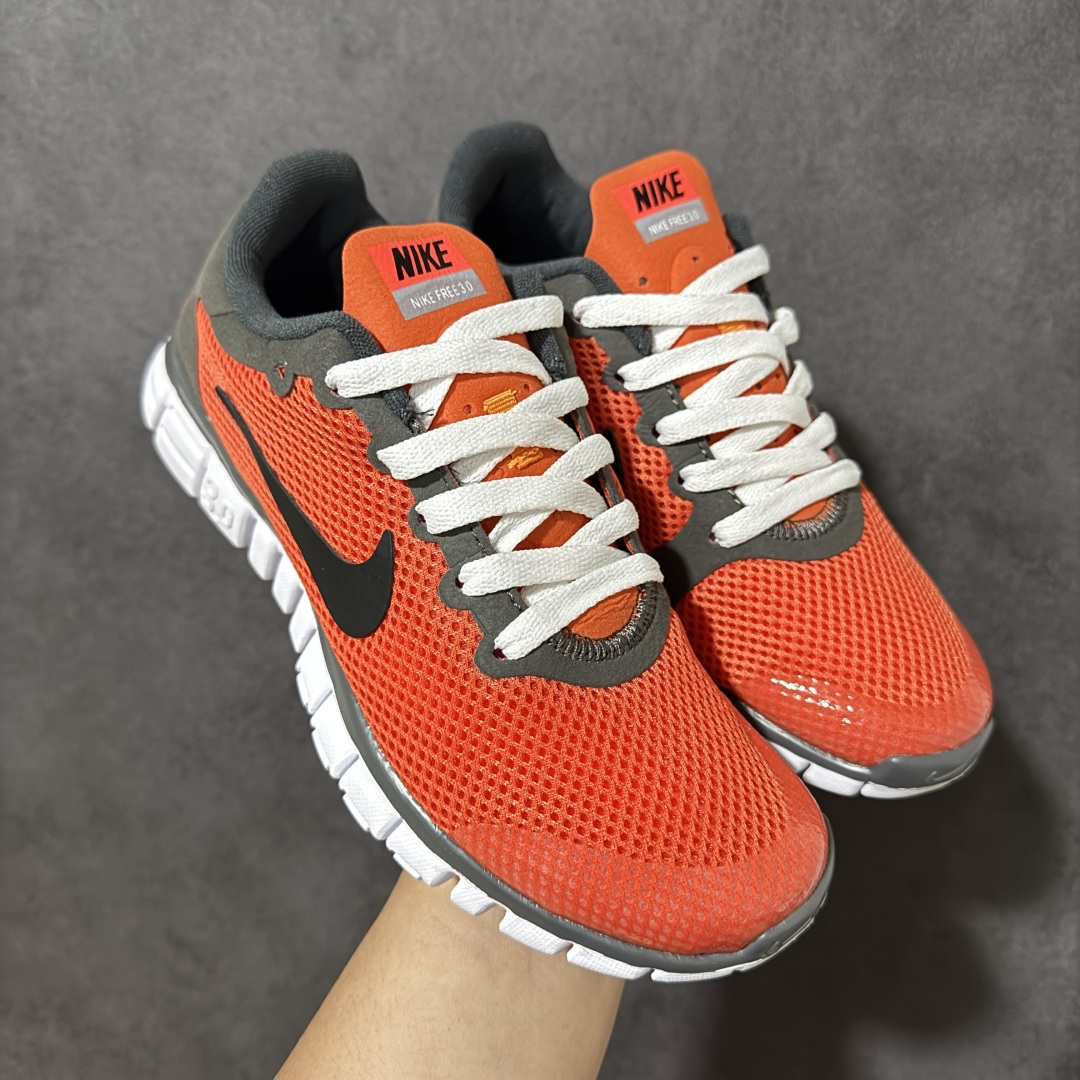 图片[13]-【奥莱订单】NIKE FREE 3.0 赤足跑步鞋 质感新焕升级，专为短打跑造#鞋如面袜般子柔贴软合，结合性弹沙线，赋双予足众出的紧包密覆效果。 货号 354574-068 尺码：36-45-选品中心