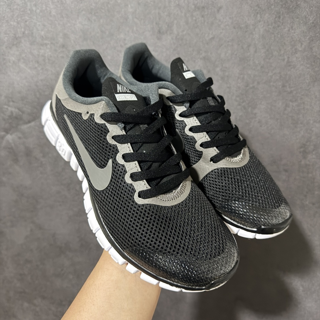 图片[4]-【奥莱订单】NIKE FREE 3.0 赤足跑步鞋 质感新焕升级，专为短打跑造#鞋如面袜般子柔贴软合，结合性弹沙线，赋双予足众出的紧包密覆效果。 货号 354574-068 尺码：36-45-选品中心
