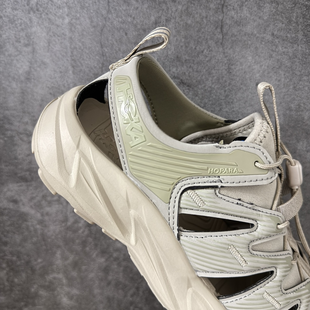 图片[7]-【绿x版】HOKA One One Hopara Sandals 霍帕拉系列水路两用溯溪涉水休闲户外露营凉鞋 作为先锋品牌的 HOKA ONE ONE总是以独特的方式 HOPA RA是一款溯溪鞋 又名排水鞋 可长期用于涉水和溯溪 保护脚底和脚趾的安全和舒适 鞋面材料速干 透气 耐磨 鞋底防滑 耐磨 抓地能力强 出于安全考虑 设计要求较高 涉水溯溪过程中 水 泥沙 可以直接从鞋内大孔排出 细纹鞋底使在岩石上抓地能力强 避免打滑 而上路后 鞋面具有快干透气等优点 尺码：36 36.5 37.5 38 39 40 40.5 41 42 42.5 43 44 45-选品中心