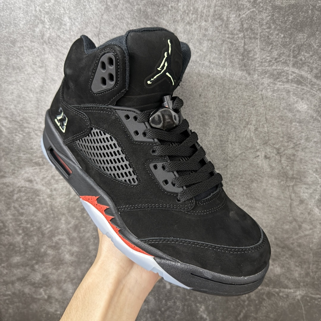 图片[3]-【纯原F版】AJ5万圣节 Air Jordan 5 Halloween 舒适贴合 复古篮球鞋 黑红 货号：HQ7978-001 原厂材料 原厂模具 原厂楦头 市场正确版本 区分错版 国内一线大厂出品 匠心打造 原厂皮料原厂数据 全新纸板 模具打造 外贸 平台高端零售专供品质 品质毋庸置疑 一眼正品既视感 细节均已解码 尺码：40 40.5 41 42 42.5 43 44 44.5 45 46 47.5 48.5-选品中心