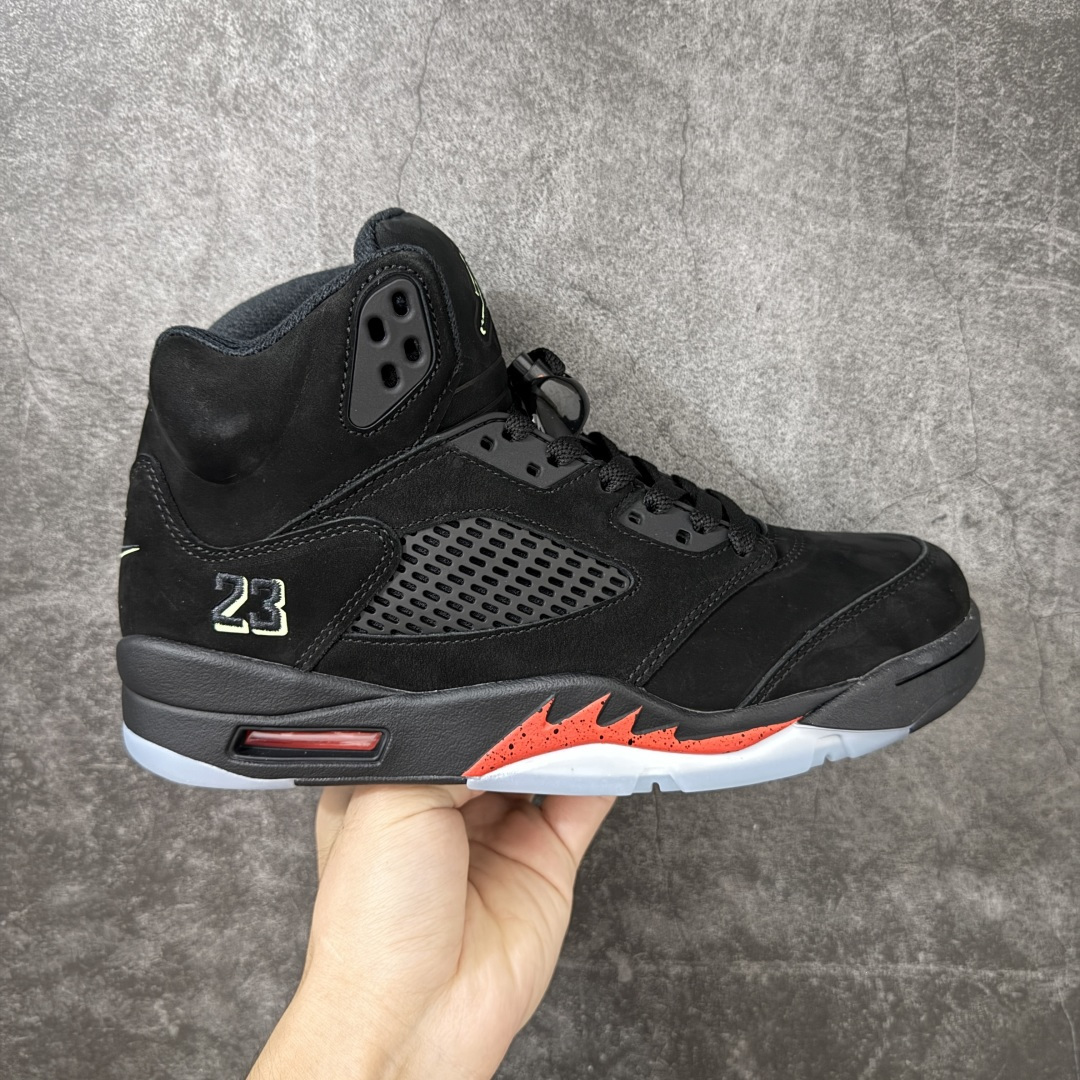 【纯原F版】AJ5万圣节 Air Jordan 5 Halloween 舒适贴合 复古篮球鞋 黑红 货号:HQ7978-001 原厂材料 原厂模具 原厂楦头 市场正确版本 区分错版 国内一线大厂出品 匠心打造 原厂皮料原厂数据 全新纸板 模具打造 外贸 平台高端零售专供品质 品质毋庸置疑 一眼正品既视感 细节均已解码 尺码:40 40.5 41 42 42.5 43 44 44.5 45 46 47.5 48.5-选品中心