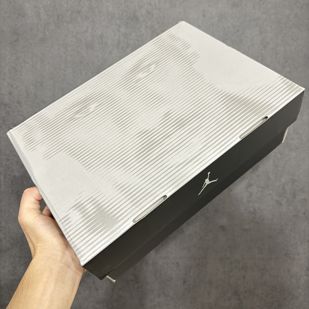 图片[10]-【纯原F版】AJ5万圣节 Air Jordan 5 Halloween 舒适贴合 复古篮球鞋 黑红 货号：HQ7978-001 原厂材料 原厂模具 原厂楦头 市场正确版本 区分错版 国内一线大厂出品 匠心打造 原厂皮料原厂数据 全新纸板 模具打造 外贸 平台高端零售专供品质 品质毋庸置疑 一眼正品既视感 细节均已解码 尺码：40 40.5 41 42 42.5 43 44 44.5 45 46 47.5 48.5-选品中心