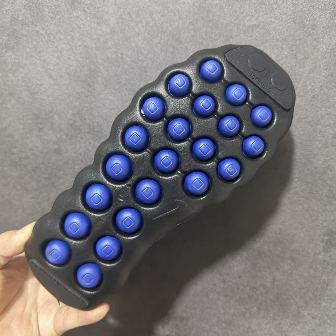 图片[9]-【公司级】 Nike Mind 002 SP FK舒适耐穿 透气 训练鞋 透气孔洞、品牌徽标、拉环以及标志性的压力舱系统等元素，在侧身、鞋舌、后跟和外底等位置巧妙布局，不仅美化了鞋款造型，更强化了其功能性。 货号∶IQ8504 002 码数∶36-45含半码 编码∶XXB220230-选品中心
