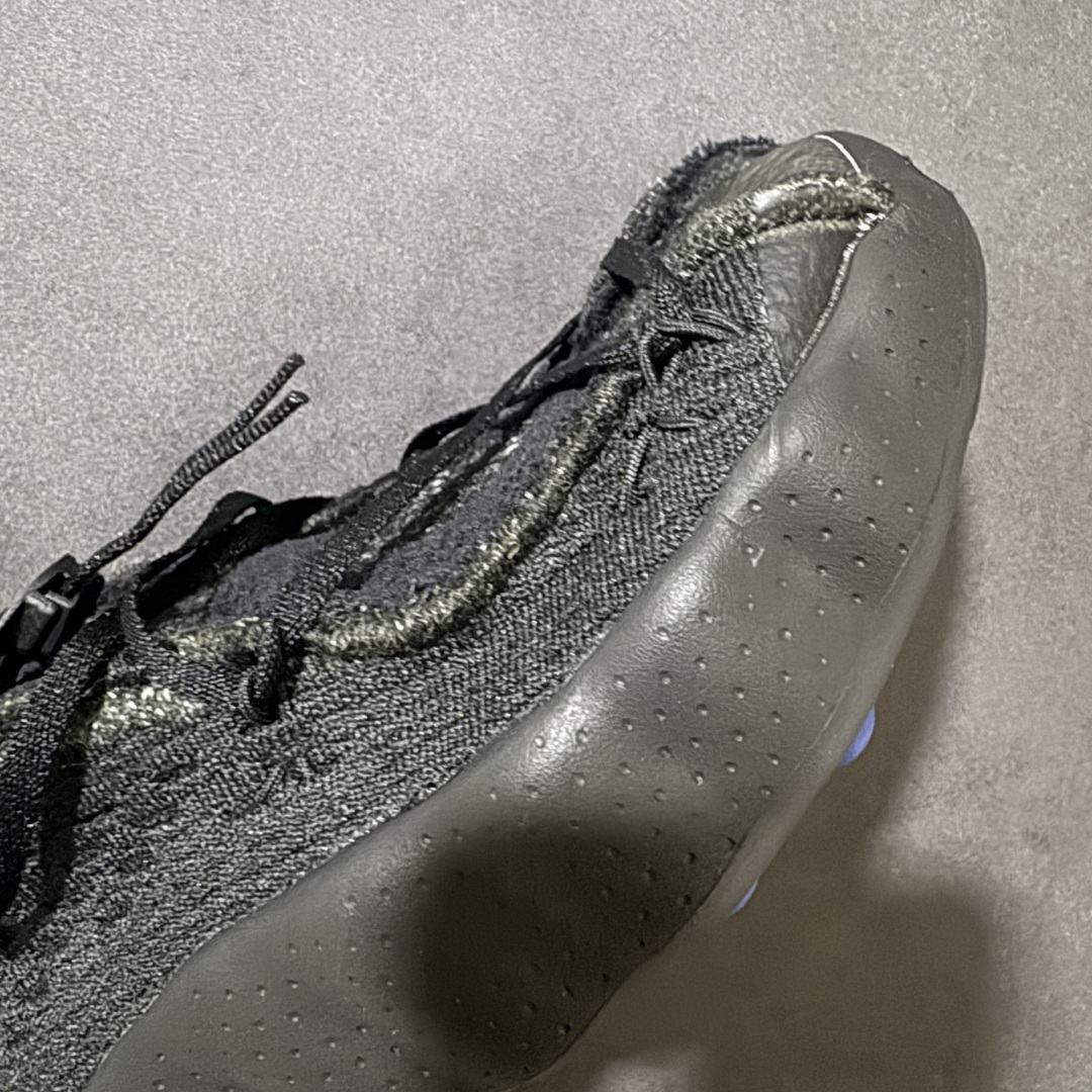 图片[6]-【公司级】 Nike Mind 002 SP FK舒适耐穿 透气 训练鞋 透气孔洞、品牌徽标、拉环以及标志性的压力舱系统等元素，在侧身、鞋舌、后跟和外底等位置巧妙布局，不仅美化了鞋款造型，更强化了其功能性。 货号∶IQ8504 002 码数∶36-45含半码 编码∶XXB220230-选品中心