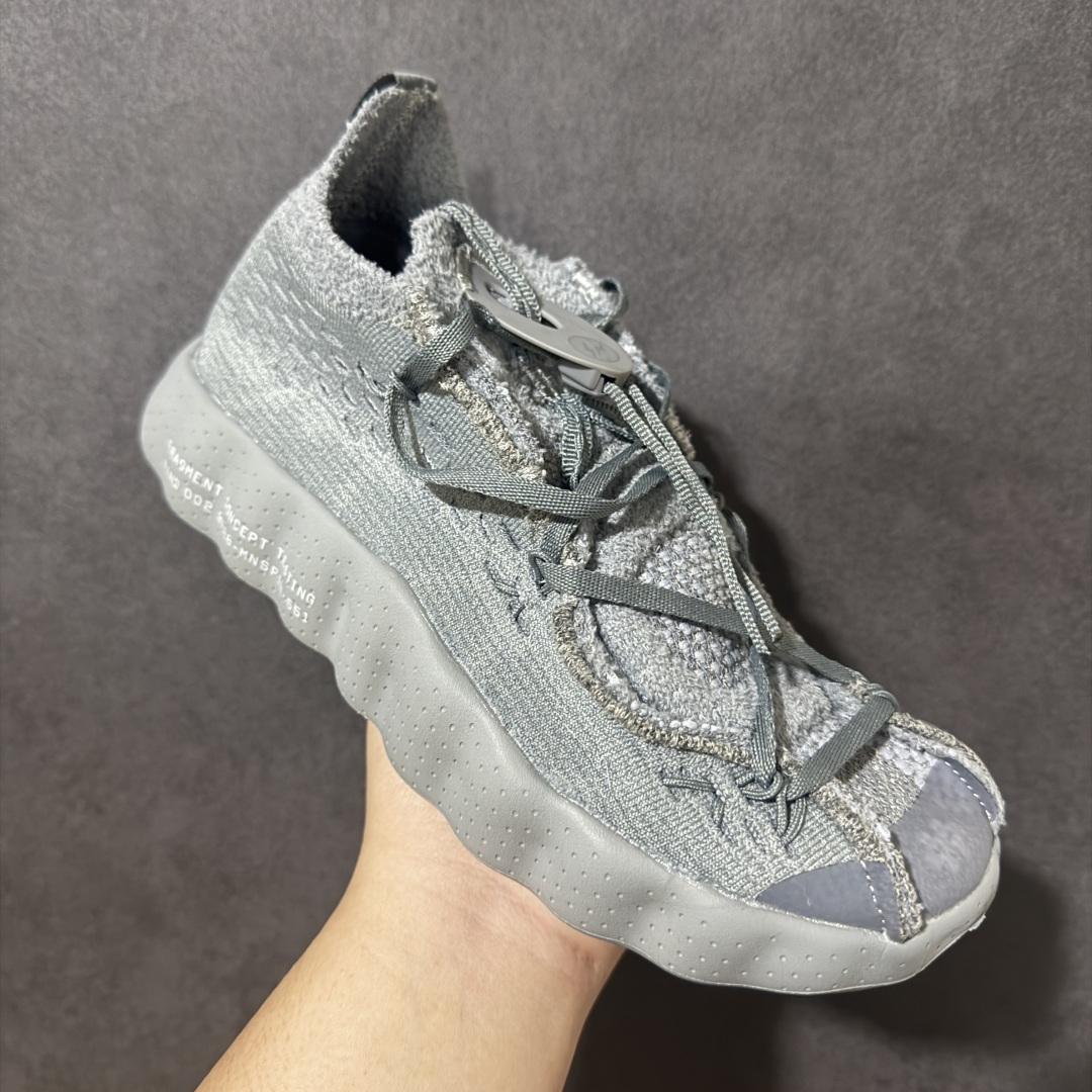 图片[3]-【公司级】 Nike Mind 002 SP FK舒适耐穿 透气 训练鞋 透气孔洞、品牌徽标、拉环以及标志性的压力舱系统等元素，在侧身、鞋舌、后跟和外底等位置巧妙布局，不仅美化了鞋款造型，更强化了其功能性。 货号∶IQ8504 001 码数∶36-45含半码 编码∶XXB220230-选品中心