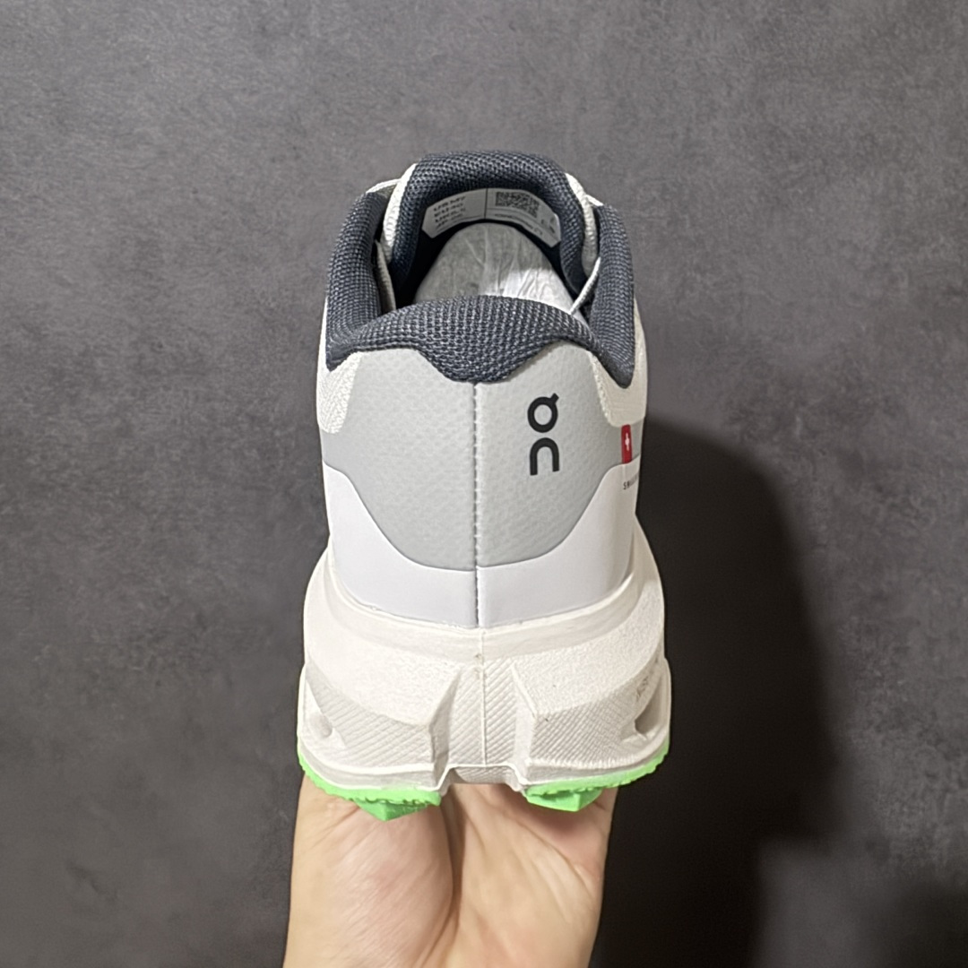 图片[4]-【公司级】 On昂跑 CloudVista 3 Mid WP 户外街头机能风跑步鞋 Cloud Hi Edge户外机能融合街头潮流 越界开启全新都市探索 CloudTec®专利科技鞋底搭载耐温耐用革新中底泡棉 同时以摇椅圆弧的机能感轮廓 带来流畅平稳的迈步 轻量透气的工程网格结合环保人造麂皮 衬托出活力醒目的视觉效果 是日常穿搭、旅行和城市探索的理想之选 货号： 3MG10758609 尺码： 36-45-选品中心