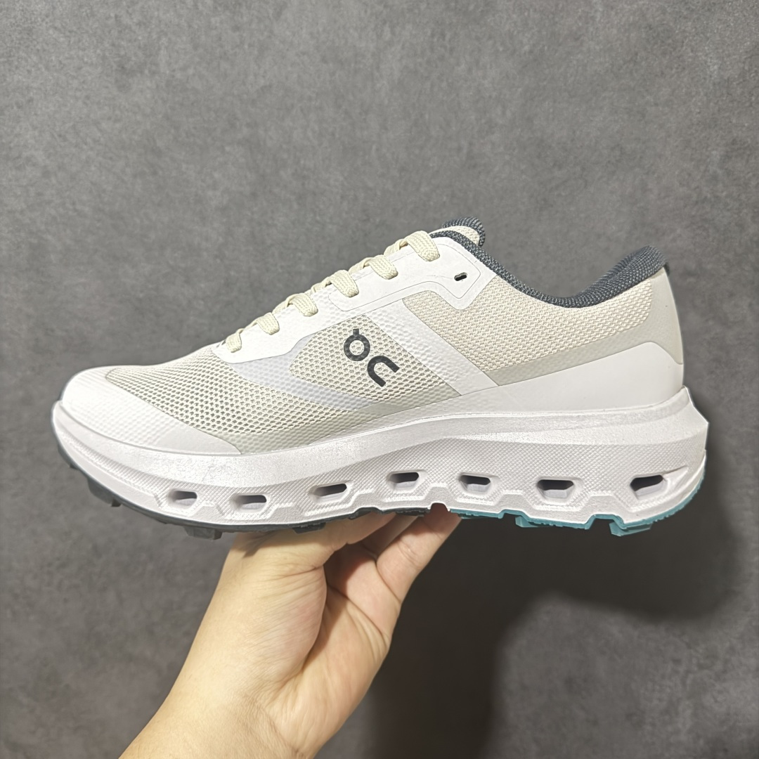 图片[2]-【公司级】 On昂跑 CloudVista 3 Mid WP 户外街头机能风跑步鞋 Cloud Hi Edge户外机能融合街头潮流 越界开启全新都市探索 CloudTec®专利科技鞋底搭载耐温耐用革新中底泡棉 同时以摇椅圆弧的机能感轮廓 带来流畅平稳的迈步 轻量透气的工程网格结合环保人造麂皮 衬托出活力醒目的视觉效果 是日常穿搭、旅行和城市探索的理想之选 货号： 3MG10758604 尺码： 36-45-选品中心