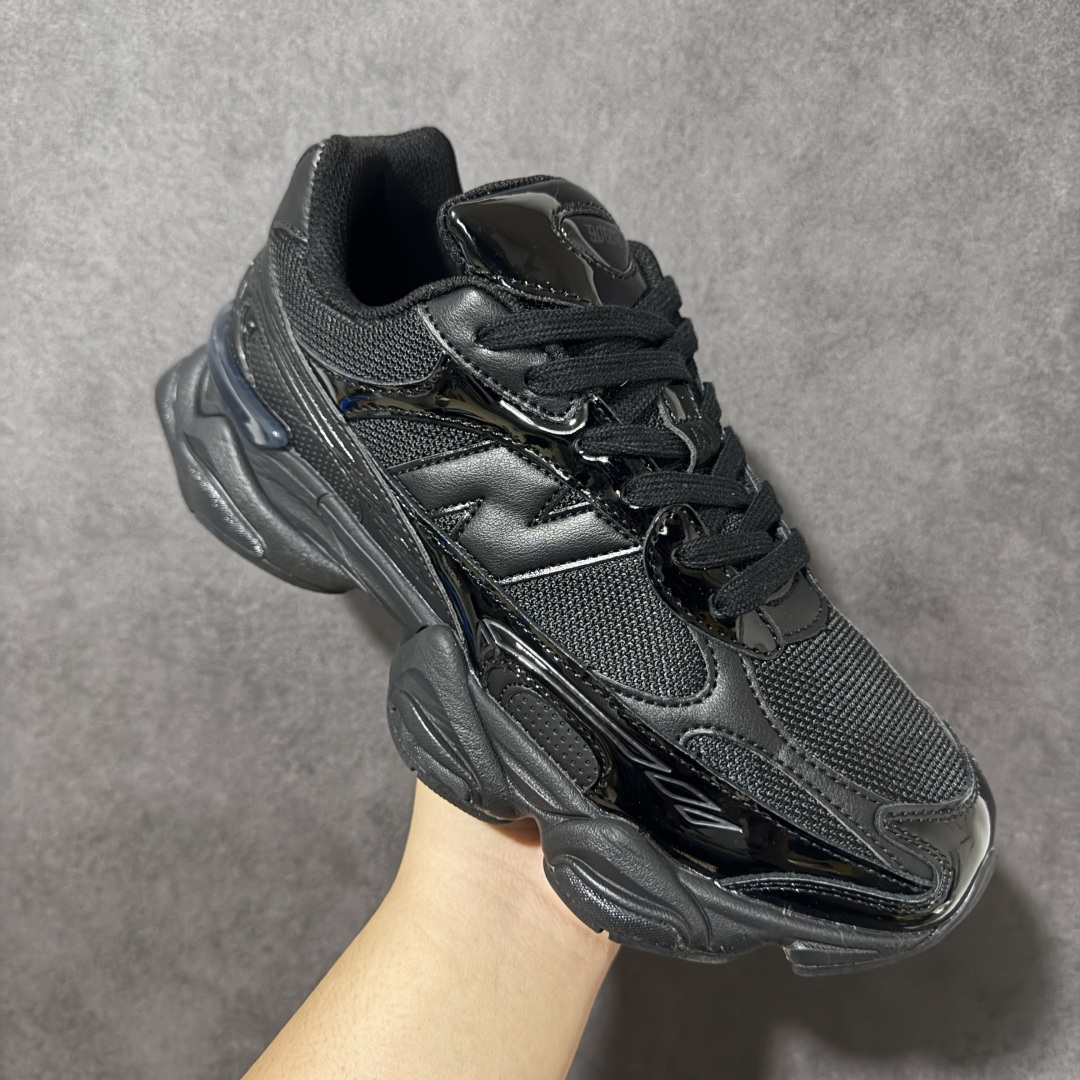 图片[3]-【公司级】New Balance NB 9060 复古单品 鞋款灵感源自设计师本人对夏日的怀日回忆。鞋面大身由空间双格及磨砂鞋面拼接而生，配以柔和、温暖的粉橘色调，夏日氛围拉满采用大面积网眼以及麂皮材质覆盖鞋身，还原经典气质。搭载ABZORB避震科技，由泡沫聚酯制成，上脚可以有效减少由鞋底反弹对身体及双腿的冲击 货号：U9060BQ 尺码：36 37 37.5 38 38.5 39.5 40 40.5 41.5 42 42.5 43 44 45-选品中心