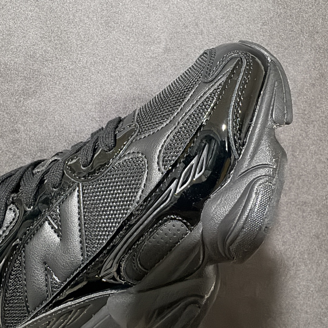 图片[8]-【公司级】New Balance NB 9060 复古单品 鞋款灵感源自设计师本人对夏日的怀日回忆。鞋面大身由空间双格及磨砂鞋面拼接而生，配以柔和、温暖的粉橘色调，夏日氛围拉满采用大面积网眼以及麂皮材质覆盖鞋身，还原经典气质。搭载ABZORB避震科技，由泡沫聚酯制成，上脚可以有效减少由鞋底反弹对身体及双腿的冲击 货号：U9060BQ 尺码：36 37 37.5 38 38.5 39.5 40 40.5 41.5 42 42.5 43 44 45-选品中心