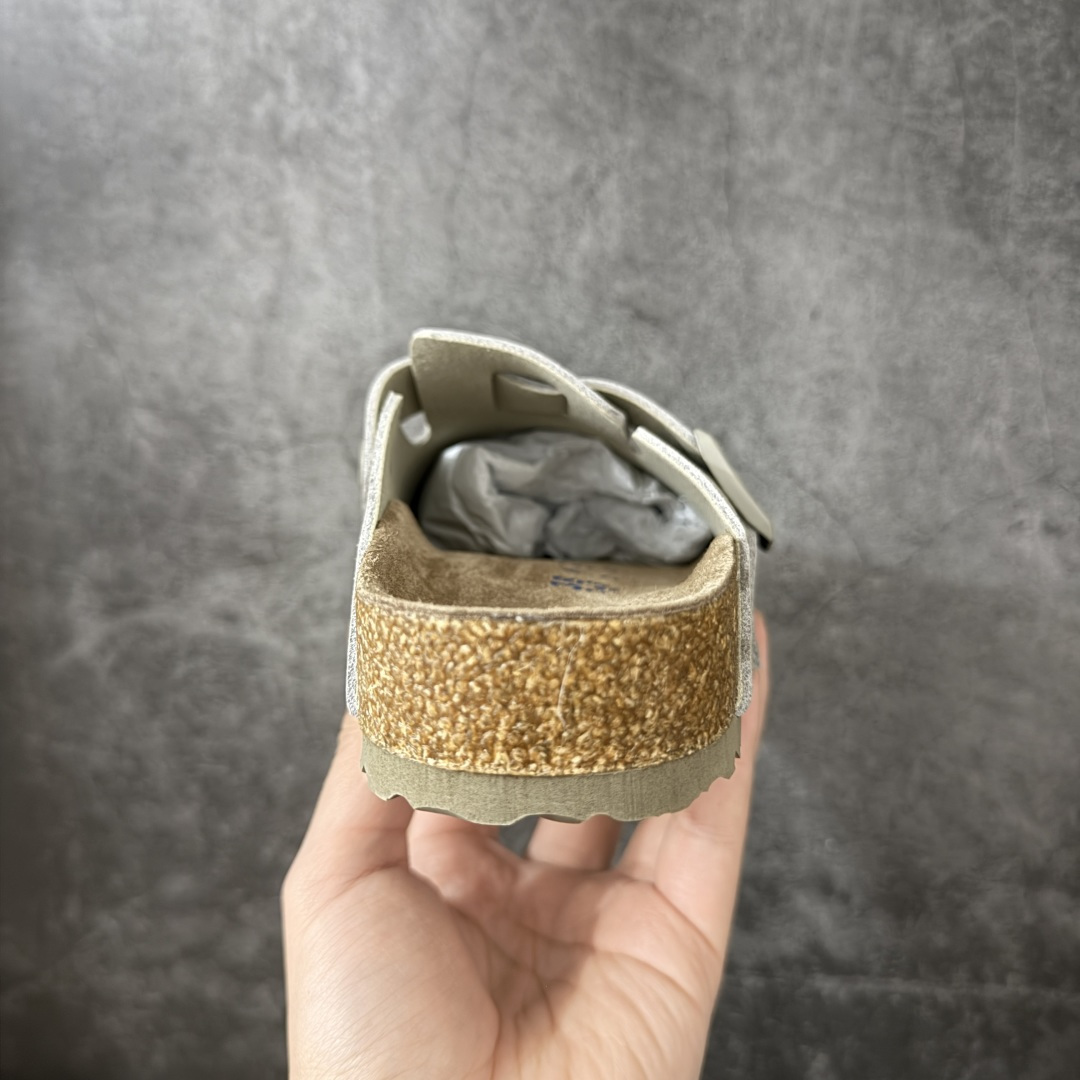 图片[4]-【纯原HT宽版】Birkenstock Boston 博肯/勃肯 系列上架 牛皮绒面革平底复古软木休闲鞋 宽版 卡其色 真正软木塞大底 品质细节领先市场版本 原产品质 采用质地柔软进口牛皮绒面革 无刺鼻异味 中底搭载缓震软木橡胶 进口头层牛皮 原版开模/版型/材质/细节遵循ZP工艺！ 市售顶级不吹文案 尺码：35-45-选品中心