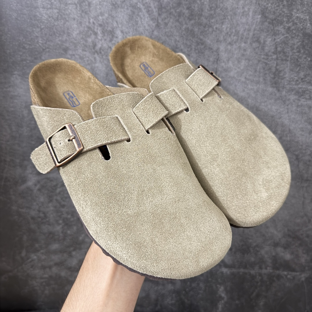 【纯原HT宽版】Birkenstock Boston 博肯/勃肯 系列上架 牛皮绒面革平底复古软木休闲鞋 宽版 深咖色 真正软木塞大底 品质细节领先市场版本 原产品质 采用质地柔软进口牛皮绒面革 无刺鼻异味 中底搭载缓震软木橡胶 进口头层牛皮 原版开模/版型/材质/细节遵循ZP工艺！ 市售顶级不吹文案 尺码：35-45-选品中心