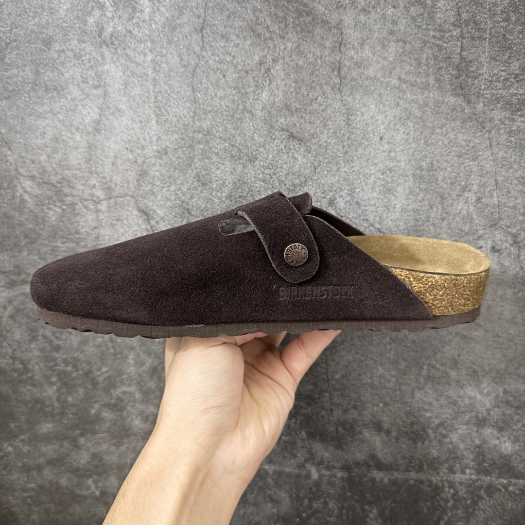 图片[2]-【纯原HT宽版】Birkenstock Boston 博肯/勃肯 系列上架 牛皮绒面革平底复古软木休闲鞋 宽版 深咖色 真正软木塞大底 品质细节领先市场版本 原产品质 采用质地柔软进口牛皮绒面革 无刺鼻异味 中底搭载缓震软木橡胶 进口头层牛皮 原版开模/版型/材质/细节遵循ZP工艺！ 市售顶级不吹文案 尺码：35-45-选品中心