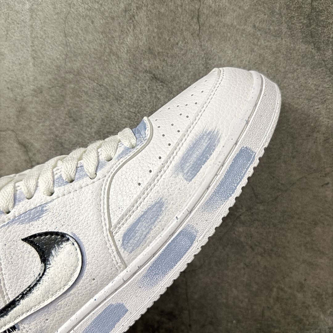 图片[6]-【手绘定制】NIKE COURT VISION LO ‘DIY’定制 低帮百搭 透气休闲运动板鞋 兼顾舒适脚感和出众风范 演绎匠心之作 结构性的支撑贴合感结合复古篮球设计 电绣工艺 皮料切割干净无任何毛边 细节完美 货号： DH2987-101 尺码： 36 36.5 37.5 38 38.5 39 40 40.5 41 42 42.5 43 44 45-选品中心