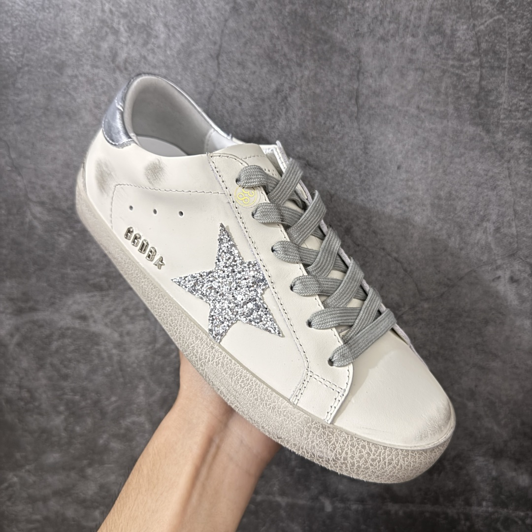 图片[3]-【莞产外贸版】GGDB Golden Goose Super Star 小脏鞋运动鞋 头层牛皮A级皮市面最顶级最性价比版本 欢迎各位外贸大佬拿样对比‼️ 火爆全网各路明星纷纷上脚，头层牛皮小脏鞋，顶级品质 全部细节官网同步 完美精细做工，全手工打磨做旧，自带3厘米内增高，巴黎时装周出镜率最高的小脏鞋。2020Golden Goose 官网同步上新，舒服不磨脚！ 尺码：35 36 37 38 39 40-选品中心